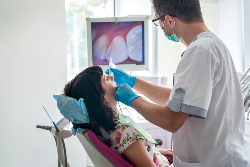 Take pictures of your teeth with a small video intra-oral camera in Chicago near Printer's Row. Intra-Oral Camera in Chicago near the Loop